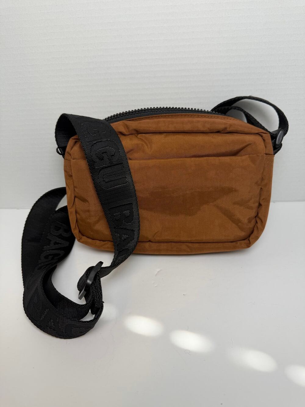 Baggu CROSSBODY BAG in Brown Washable Recycled Nylon
